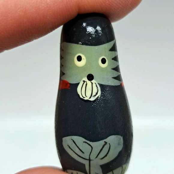 - Vintage Russian "Wizard Of Oz " set of 5 wood nesting dolls hand painted - Picture 10 of 12